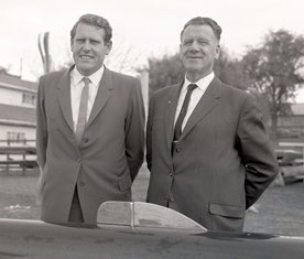 Neil Everist (left) with Albert Bell (right) <br/>at the Barwon.